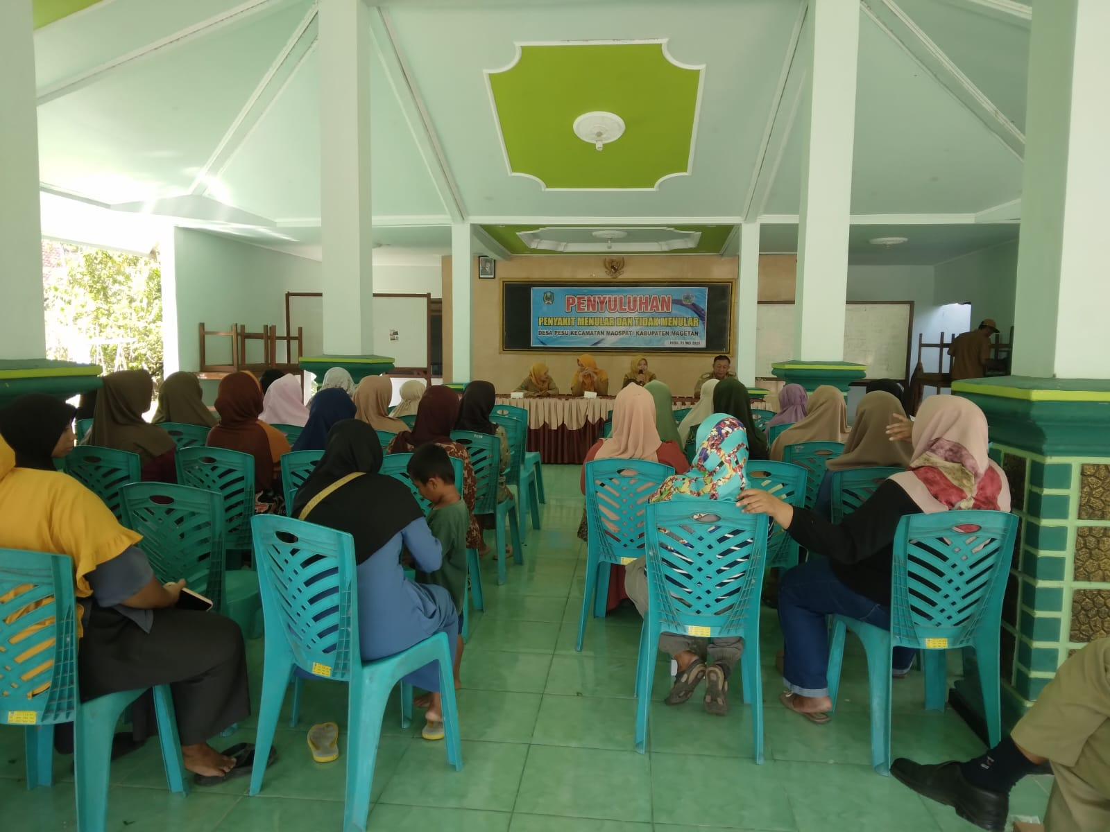 WUJUDKAN MASYARAKAT SEHAT, PEMDES PESU GELAR PENYULUHAN PENYAKIT MENULAR